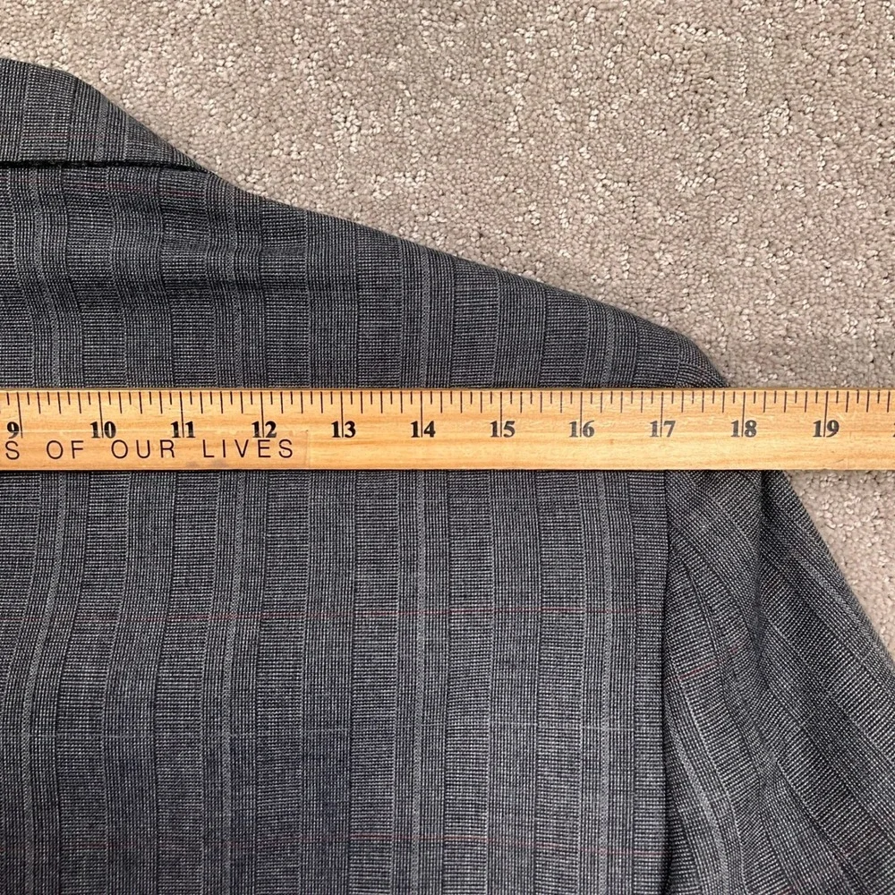 Gallery by Haggar Suit Men 40R 29W Gray Pinstripe Double Breasted Classic